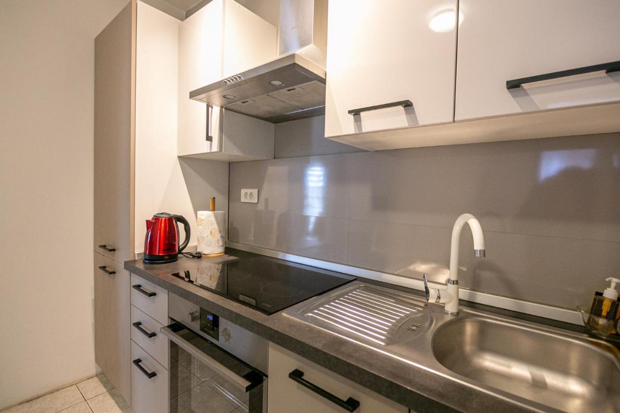 Apartment Noemi プーラ エクステリア 写真